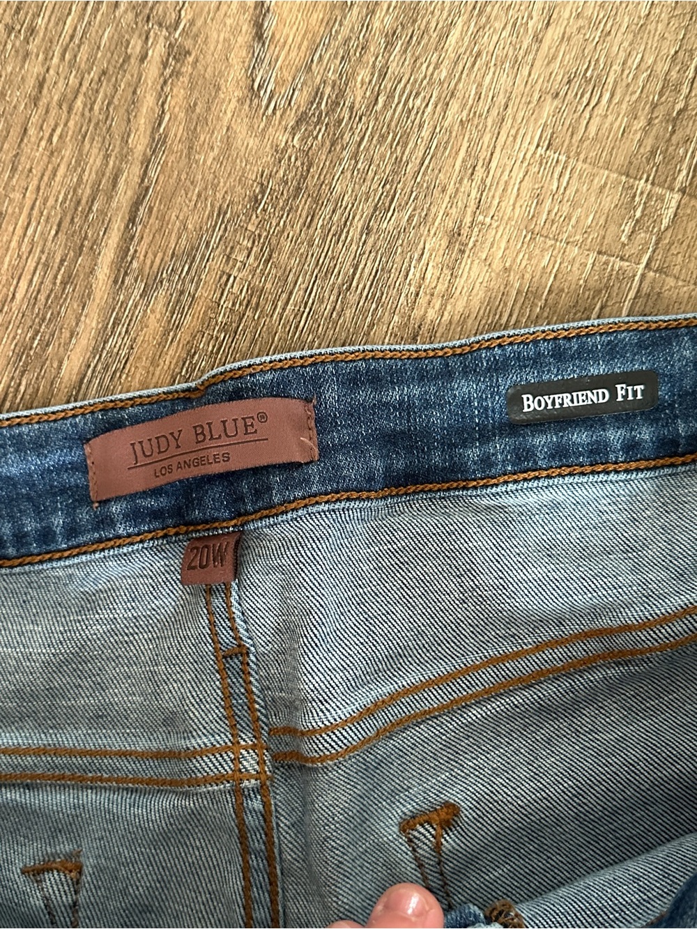 Judy Blue Los Angeles Boyfriend Fit Jeans Size 20W Like New - Picture 3 of 5